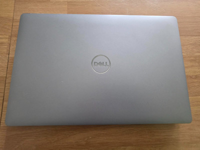 Dell Precision 3550 Laptop 15,6'' i7-10510U 32GB RAM 256GB NVMe Win 11 inkl MwSt