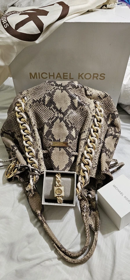 NEW MICHAEL KORS XL SNAKE DRAWSTRING PURSE MK HANDBAG MK CRYSTAL MATCHING WATCH  - Image 2 of 4