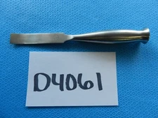 D4061 Zimmer Surgical 5/8in Curved Smith Peterson Osteotome 2888-00-04