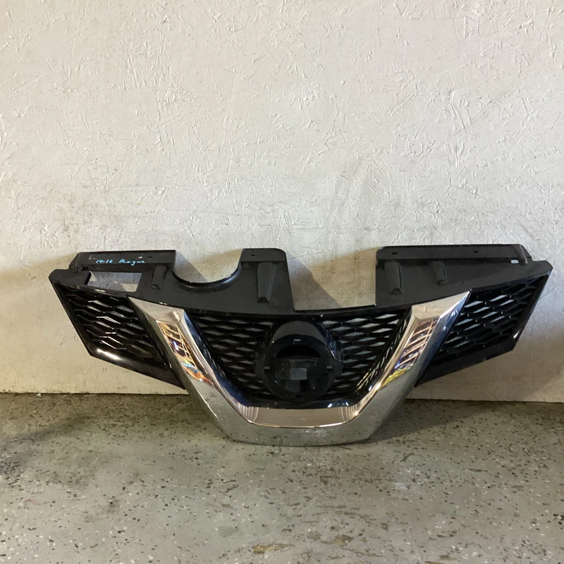 2014-2016 NISSAN ROGUE FRONT RADIATOR GRILLE GRILL Used OEM 62310 4BA0A