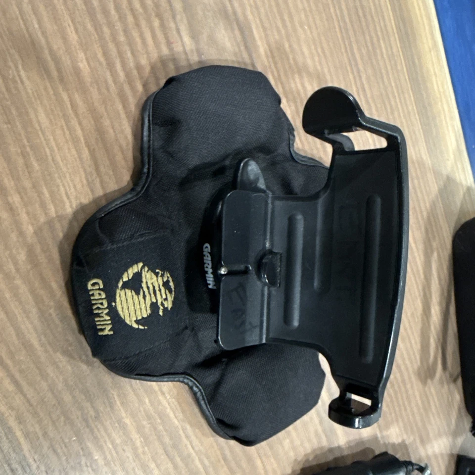 GARMIN GPSMAP 276C PORTABLE COLOR GPS CHARTPLOTTER “BUNDLE” - Image 2 of 4