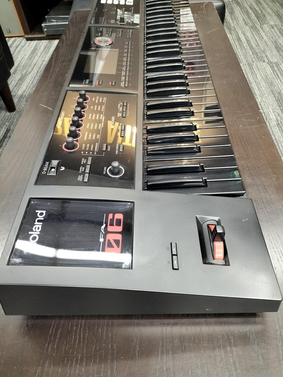 USED Roland FA-06B limited black keyboard Tested Working Great