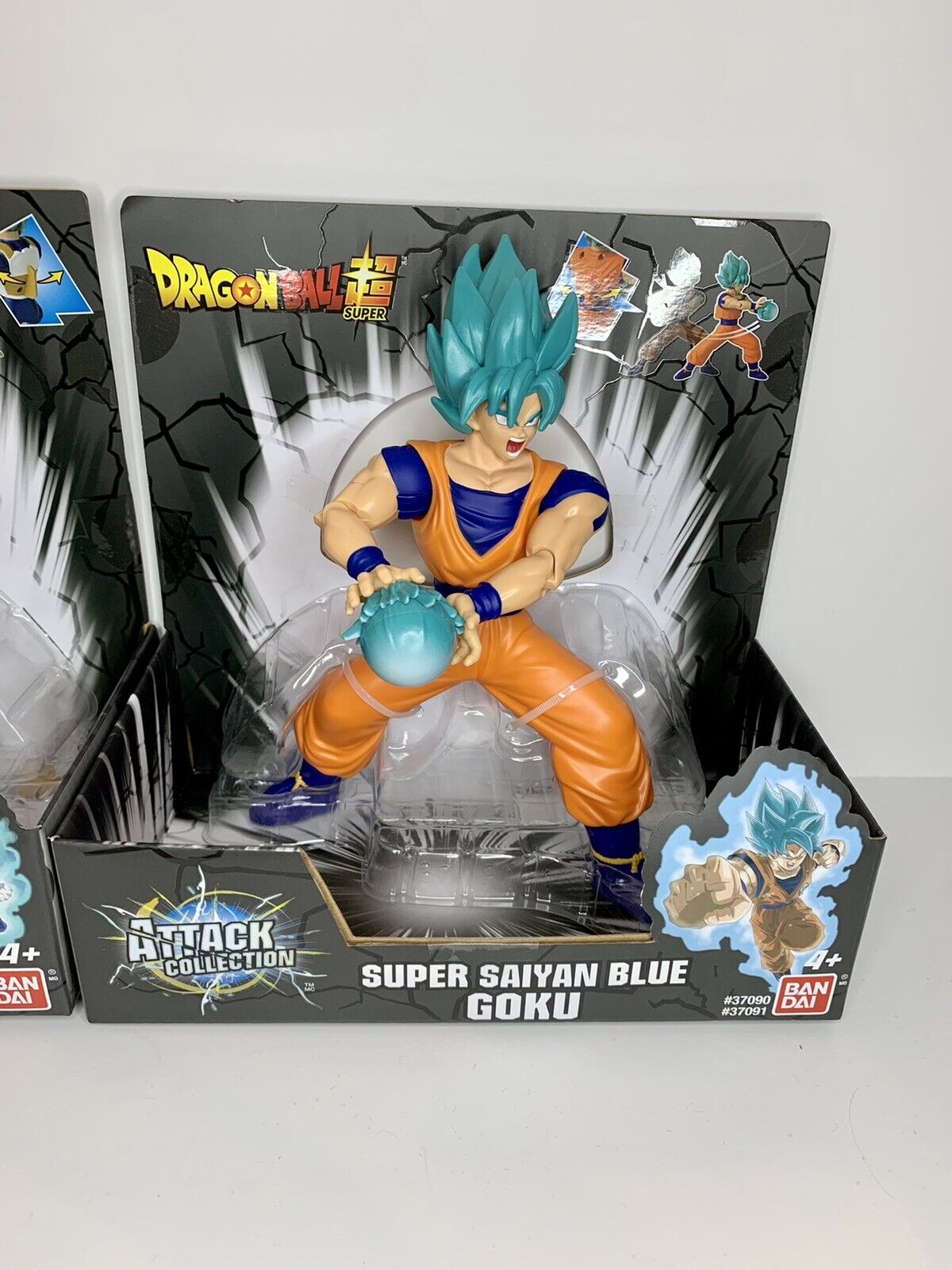 ARVITOYS COLLECTION Dragon Ball Z Goku Super Saiyan Blue Standing