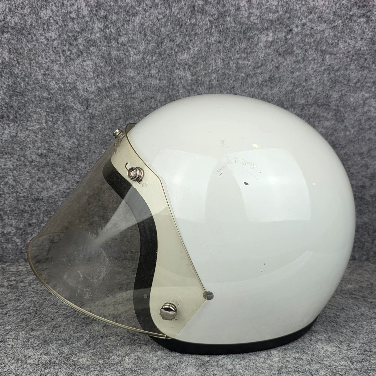 Vintage 1977 Bell R-T D.O.T. Motorcycle Chopper Helmet 7 1/4 Vintage 1977 Bell R-T D.O.T. Motorcycle Chopper Helmet 7 1/4