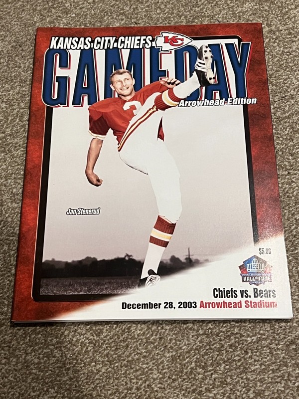 FOOTBALL PROGRAM KANSAS CITY CHIEFS CHICAGO BEARS 12/28 2003 JAN STENERUD
