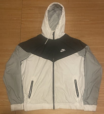 Nike Windrunner Men s L Colorblock Hooded Full Zip Windbreaker Zipped Pockets