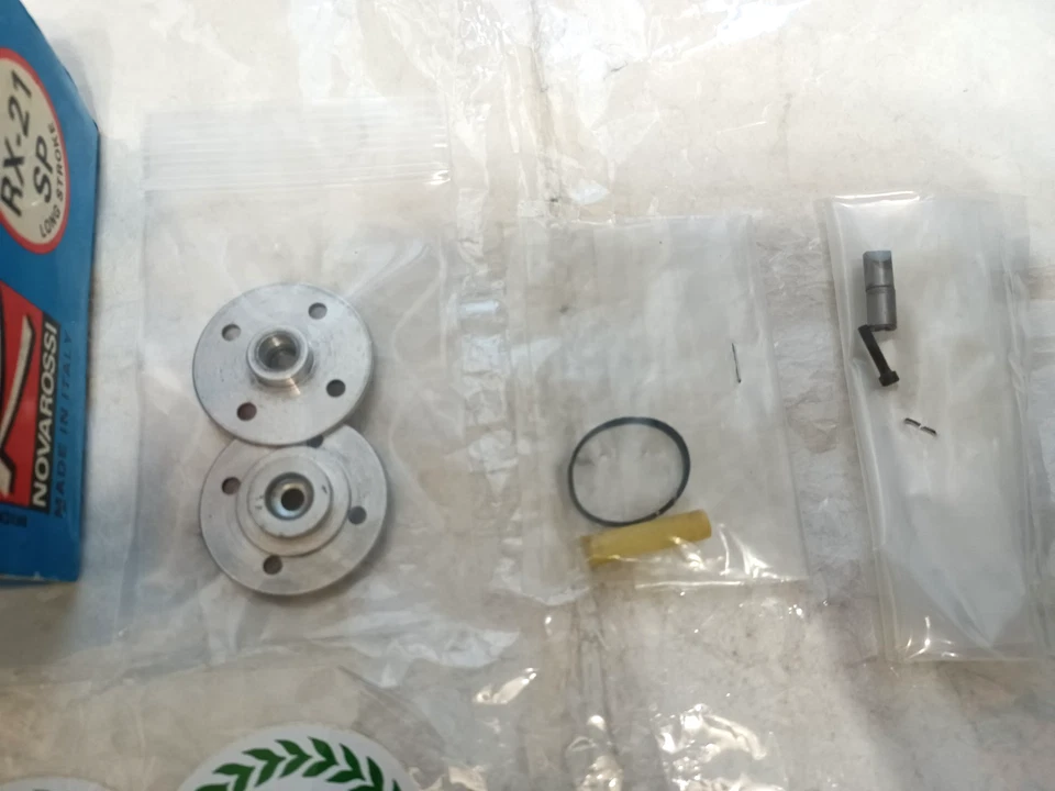 Novarossi RX-21 SP ? Many Engine Parts Made in Italy Used - Image 3 of 4