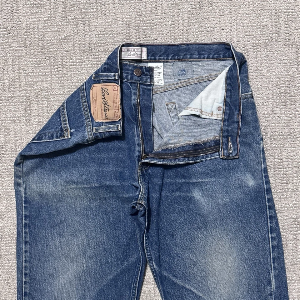 Винтажные мужские джинсы Levi Strauss 34x32 обычный крой фирменная джинсовая ткань синий средний размер - Изображение 2 из 4