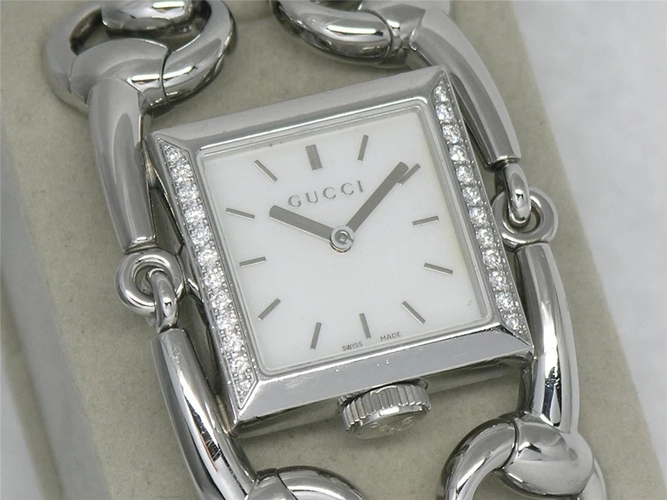 Relógio Gucci Signoria aço inoxidável diamante, rosto de madrepérola, estilo 116.3 - Imagem 3 de 4