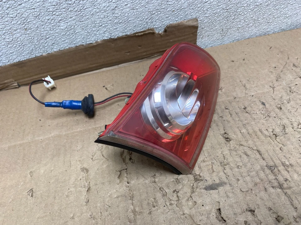 2003-2005 Infiniti FX35 FX45 Left Driver Lh Red Inner Tail Light OEM U6520 DW - Image 3 of 4