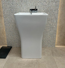 GSI Freestanding Gloss White Pedestal Basin Italian Ceramic ex-display