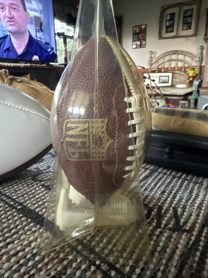 Nuevo Still In He Box Mini Juego de Salón de la Fama de Fútbol Americano Profesional 24 de julio de 1997 NFL Foto 3 de 4