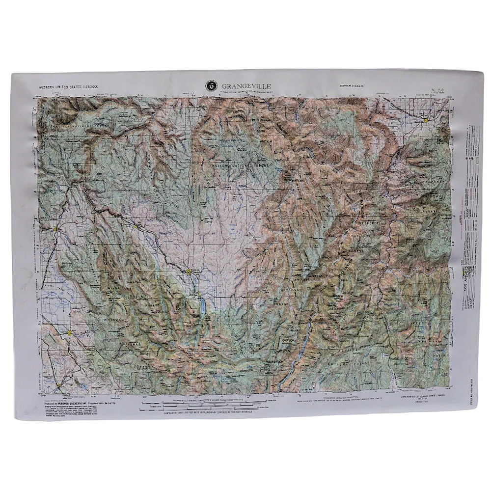 Научный центр Хаббарда в Грейнджвилле, Айдахо; Орегон; Рельефная карта Вашингтона без рамки