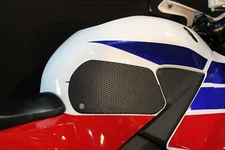 TechSpec Honda CBR600RR 2013 - 2020 SnakeSkin Tank Grips w/Free Center Pad