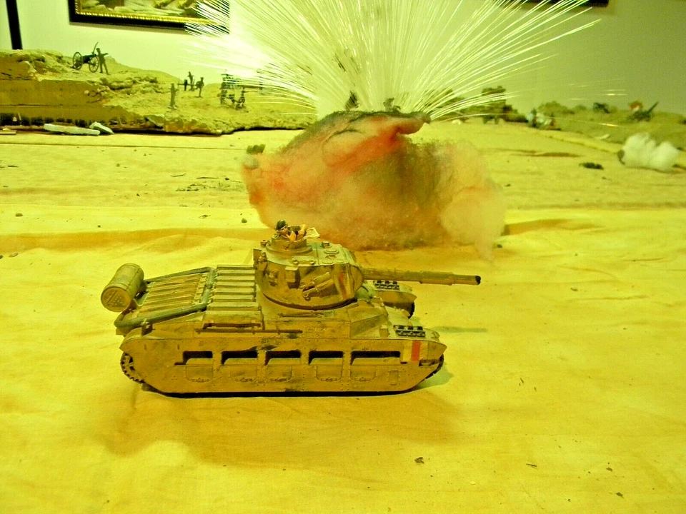 1 FOV Metal  British WW11 Matilda Tank 1:32th by Unimax (April. Listing) - Image 2 of 4