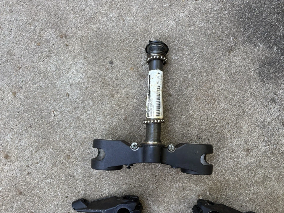 Horquillas y triple árbol Ducati Multistrada 1200s 2010-12, ¡¡en estado de funcionamiento!!! Foto 3 de 4