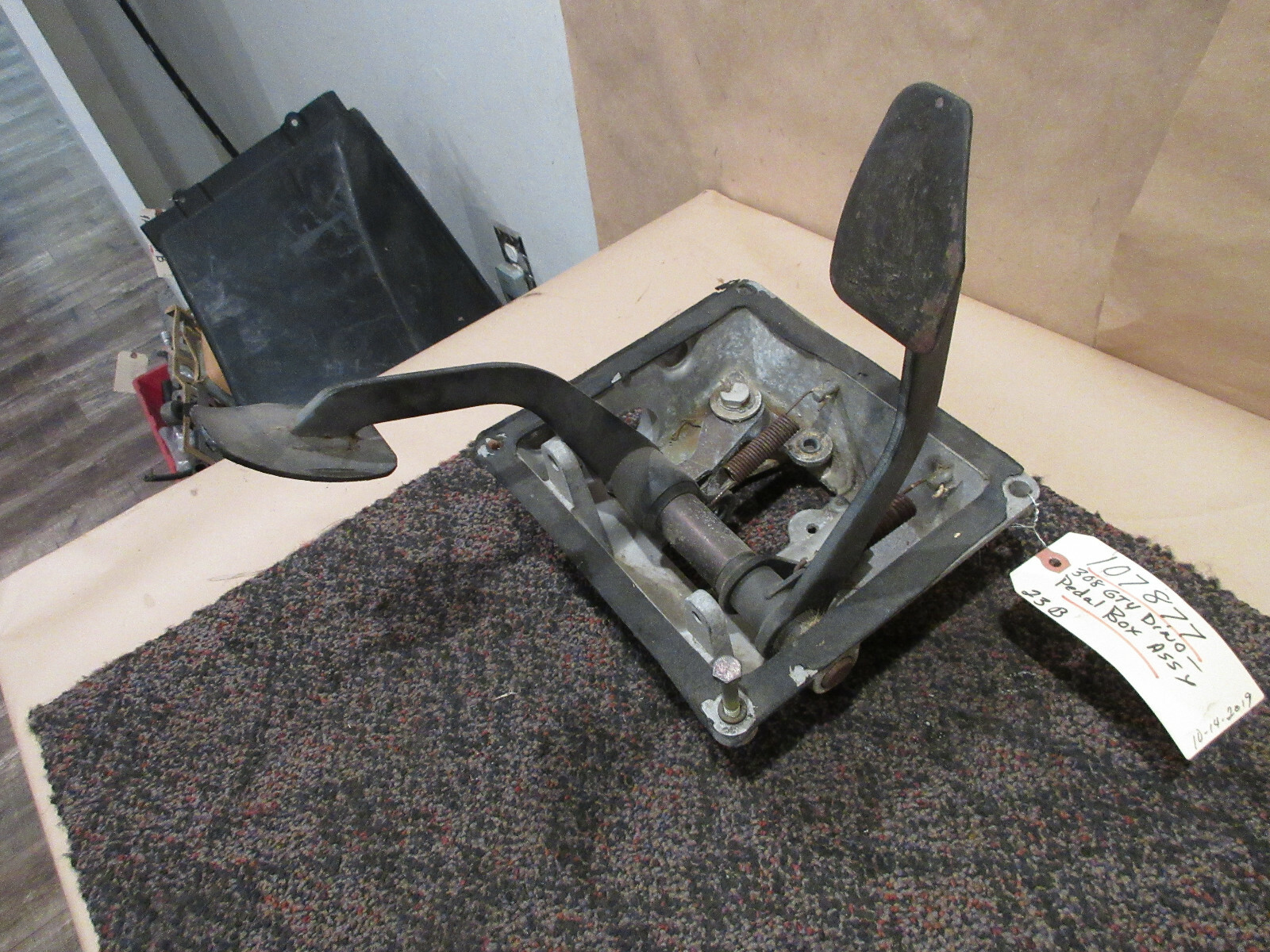 Ferrari 308 GT4 Dino - Pedal Box LHD- P/N 107877