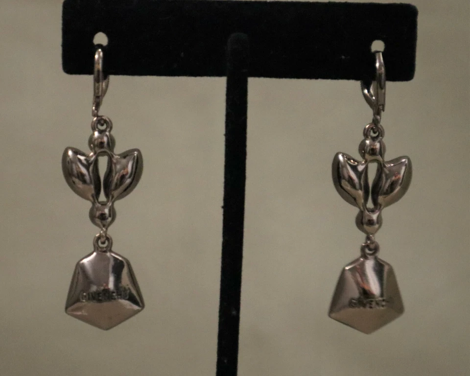 Elegantes Brincos Givechy Cristal Austríaco e Strass Linda Cor - Imagem 4 de 4