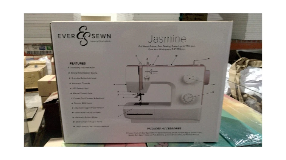 Eversewn Heavy Duty Jasmine Sewing Machine Pink, WALK6L01 - Image 3 of 4