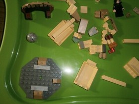 Lego Harry Potter Vodemort 4867 Globe Hogwarts Bridge parts lot huge
