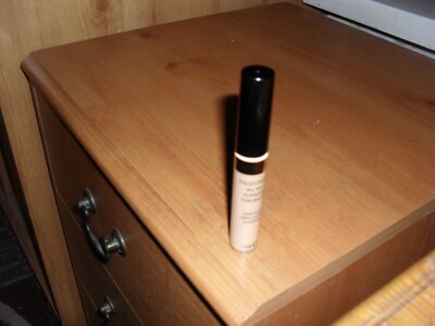 Max Factor Facefinity All Day Flawless Concealer - Colour Shade 070