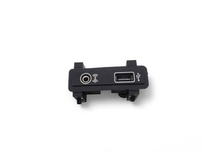 Volkswagen Atlas 2018 USB-Anschluss 3CN858339A ATV91456