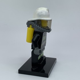 Lego City Fireman Fire Fighter Woman cty0638 Minifigure Great