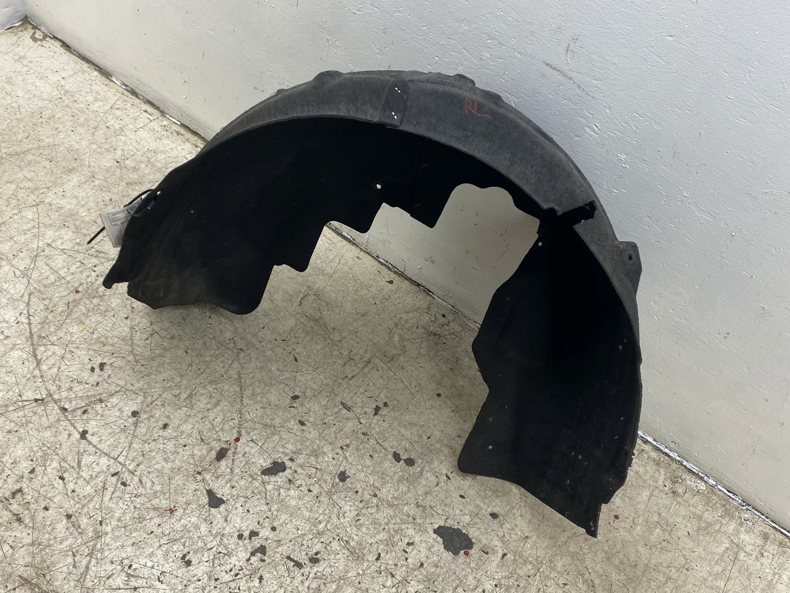 2019-2023 ASTON MARTIN VANTAGE OEM REAR LEFT INNER FENDER LINER COVER