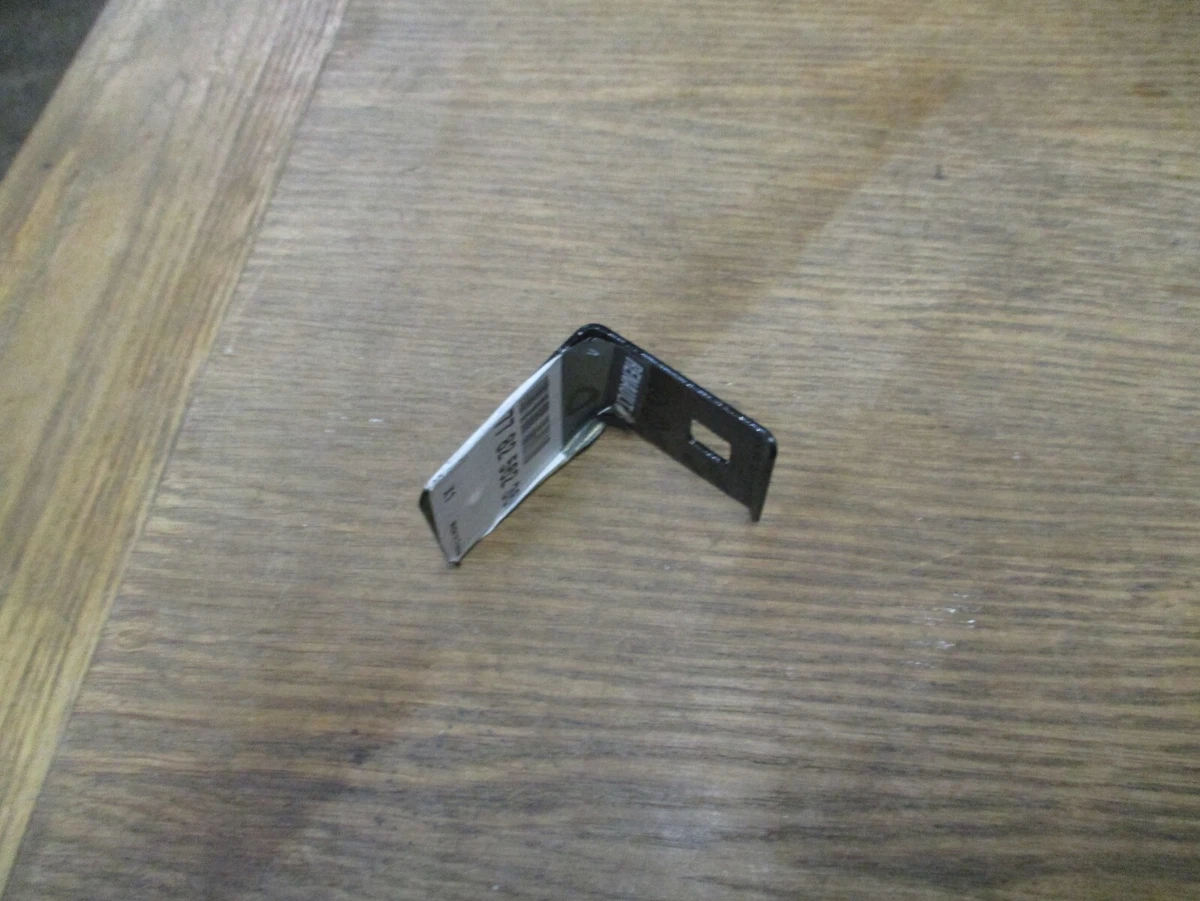 Renault Wind Twingo II Front Wing Bracket 7782562366 | eBay