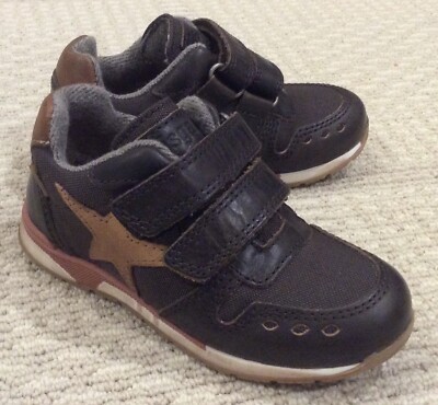 $120 BISGAARD Leather Sneakers Size 26 US 8 Leather Felt lining Made Portugal