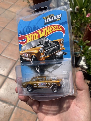 Hot Wheels 2020 Legends Tour – '55 Chevy Bel Air Gasser – Or + Chemise Grise Offerte