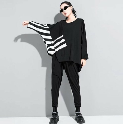 Ladies Black White Monochrome Arty Edgy Casual Sweater Jumper Top 18 - Picture 4 of 12
