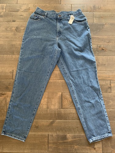 Relaxed Fit Straight-Leg Jeans Size 