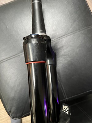 ラングラー　Rockshox Lyrik RCT3 美品 2019 Rockshox Lyrik RCT3 Solo Air Fork 27.5 / 650B 180mm