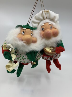 Santa s Elf s (2 Hanging Ornaments) 