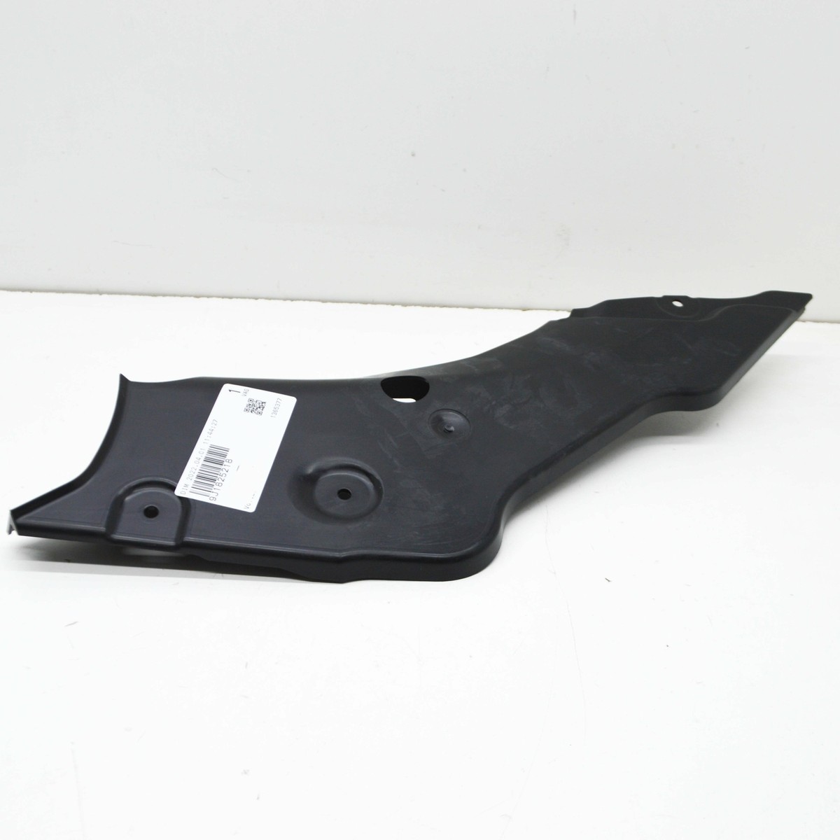 New Porsche Taycan Right Side Underbody Splas Shield 9J1825218 NO