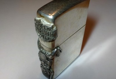 Original Zippo Harley Davidson 3 D Motorrad Logo C XIII Benzinfeuerzeug