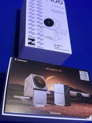 Cyber Cube 3 in 1 Fast Charging Station For iPhone Mag-Safe QI2 Rotating Dock