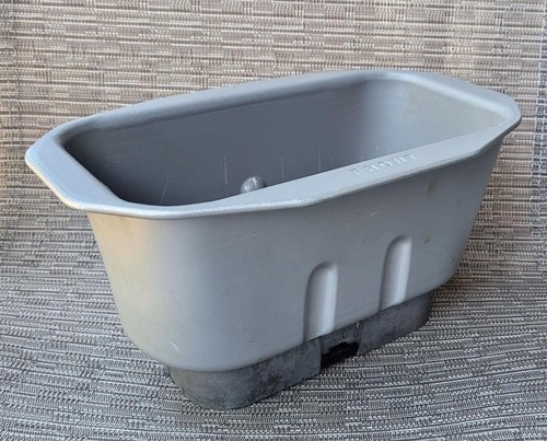 West Bend Bread Maker Pan & Paddles For Models: 41086 41087 41088 41089 41090 - Picture 4 of 4