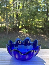 Vintage BLENKO Cobalt Blue Scalloped 8 Petal Art Glass Lotus Bowl 5.5” #6143 