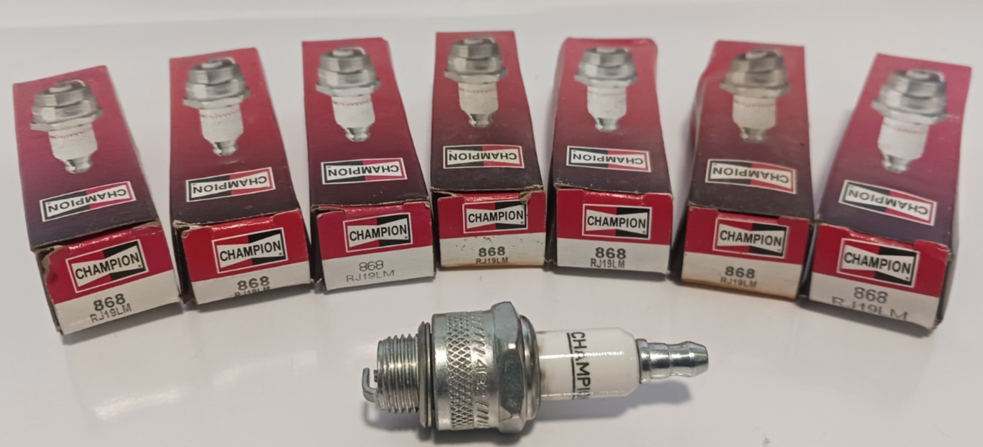 7X GENUINE CHAMPION COPPER PLUS SPARK PLUGS NOS RJ19LM 868 FREE SHIPPING