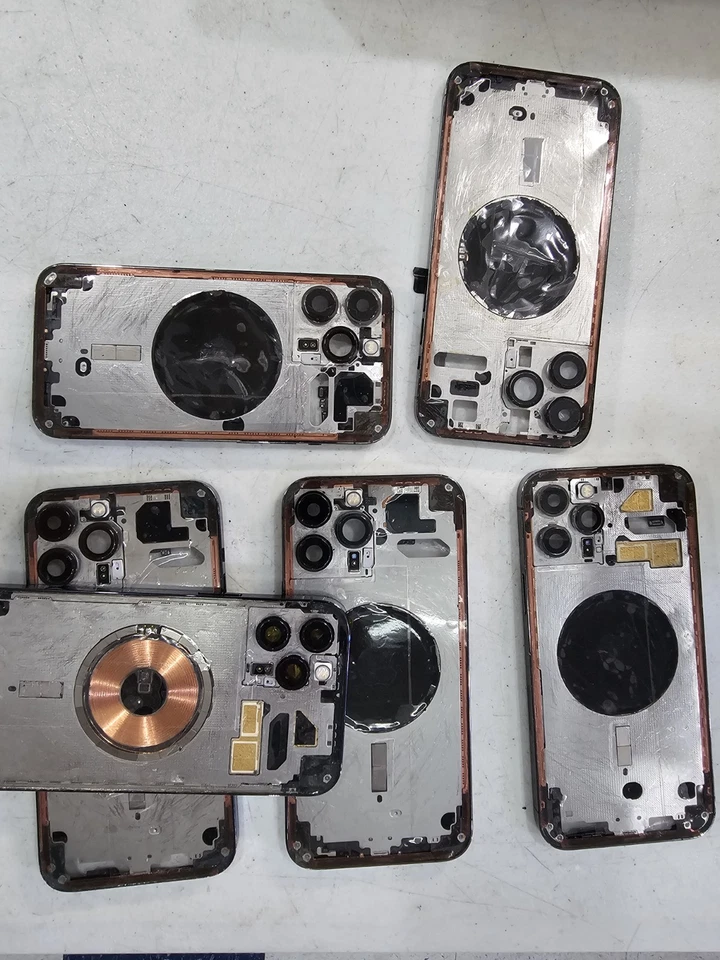 Apple iPad Air 13-inch M2 2024 Cracked Glass Digitizer Screen Repair Service - Image 3 of 4