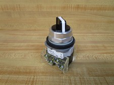 Allen Bradley 800T-J2 Selector Switch 800TJ2 Series T W/(2) 800T-XA