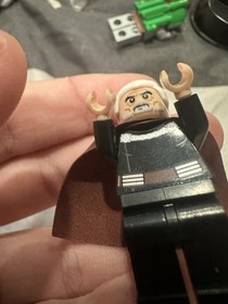 LEGO Count Dooku Minifigure 75017 Star Wars Brand New