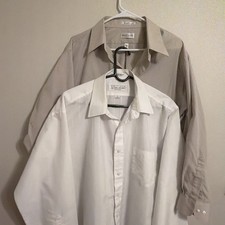 Lot Of 2 Van Heusen Mens XL Dress Shirts 17 32/33 White Tan Button Front