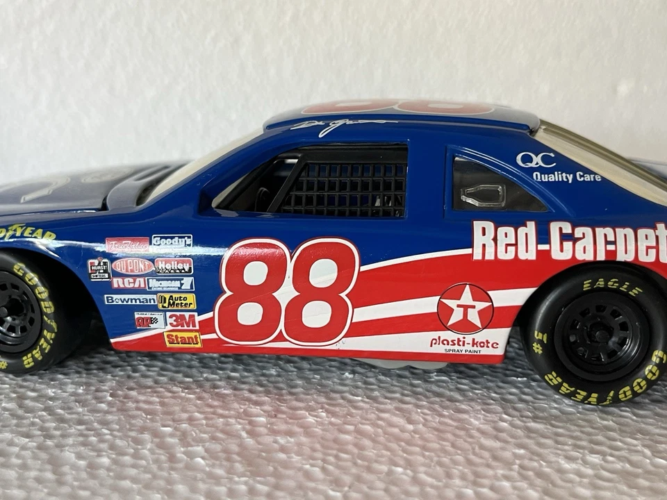 Coche diecast Ford Taurus NASCAR 1991 Revell escala 1:24 #88 Dale Jarrett  Foto 4 de 4