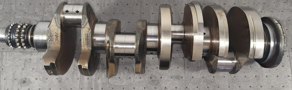 Cigüeñal motor Mercedes BENZ S63 CL63 E63 C63 AMG M156 Foto 2 de 4