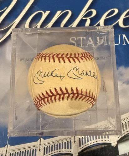 Mickey Mantle Signed Baseball