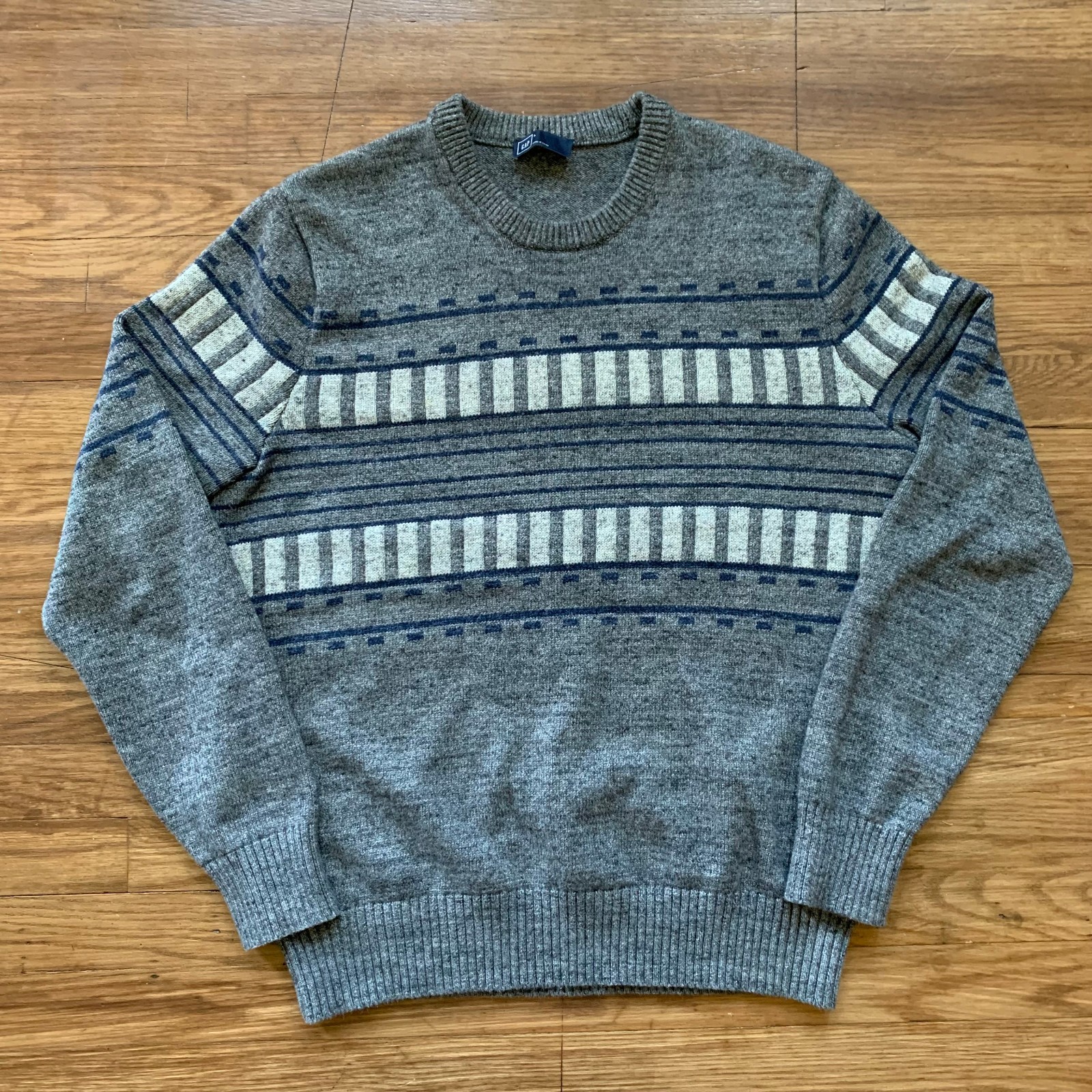 GAP Geo Pattern Sweater Pullover Crew Neck Mens L… - image 1