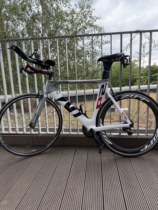 Cervelo P2 TT / Triathlon Bike – 56cm – Ultegra – Zipp Carbon Back Wheel